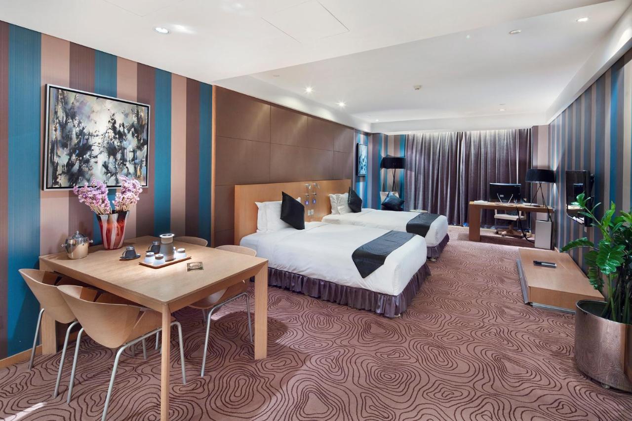 Christian'S Hotel Luoyang Лоян Екстер'єр фото
