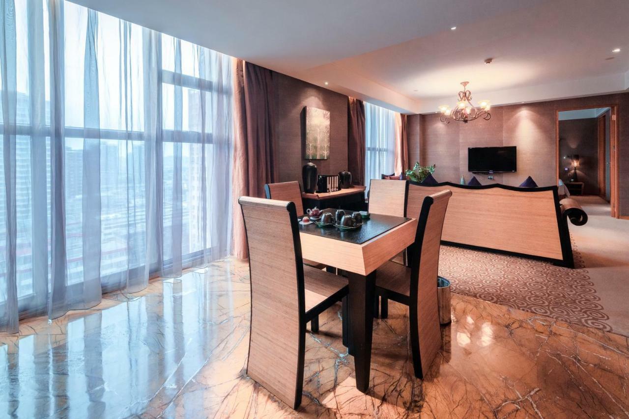 Christian'S Hotel Luoyang Лоян Екстер'єр фото